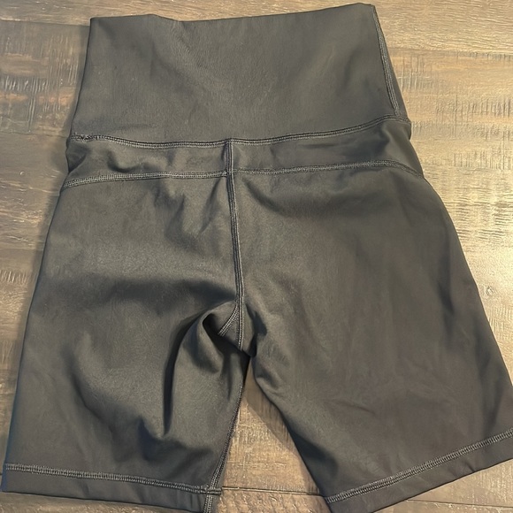 Aerie Offine biker shorts in black size small. - Picture 3 of 3